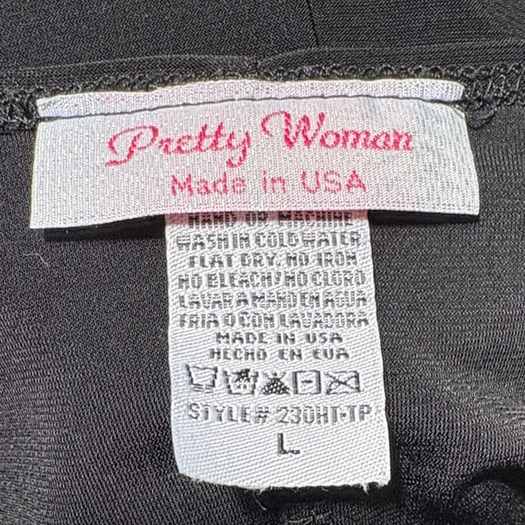 Elegant Black Sleeveless Top with Paris Motif - Picture 5 of 5